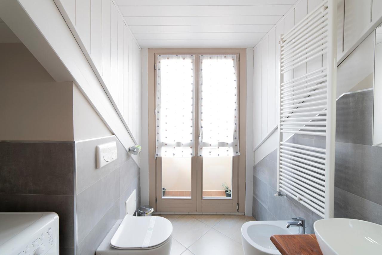 To-Housing3, Luce E Relax Al Centro Di Torino Turim Exterior foto